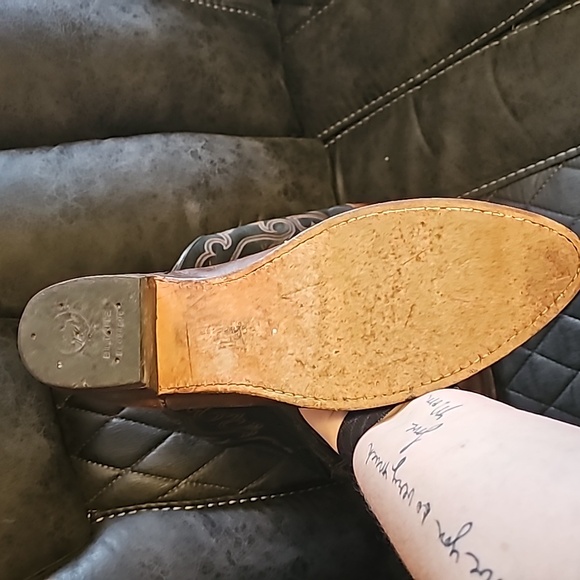 Justin point toe cowboy boot size 11 - Picture 4 of 5